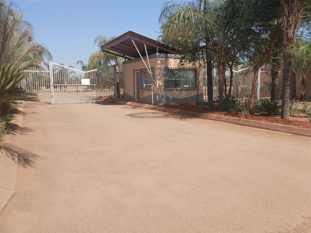 600 m² Land available in Bela-Bela (Warmbaths) photo number 2