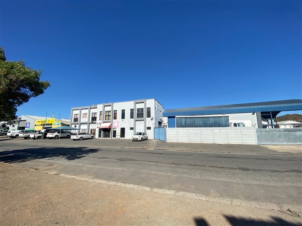 1 800 m² Commercial space 1 800 m² Commercial space