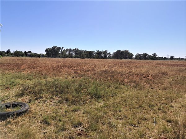 1.9 ha Land available in Lilyvale