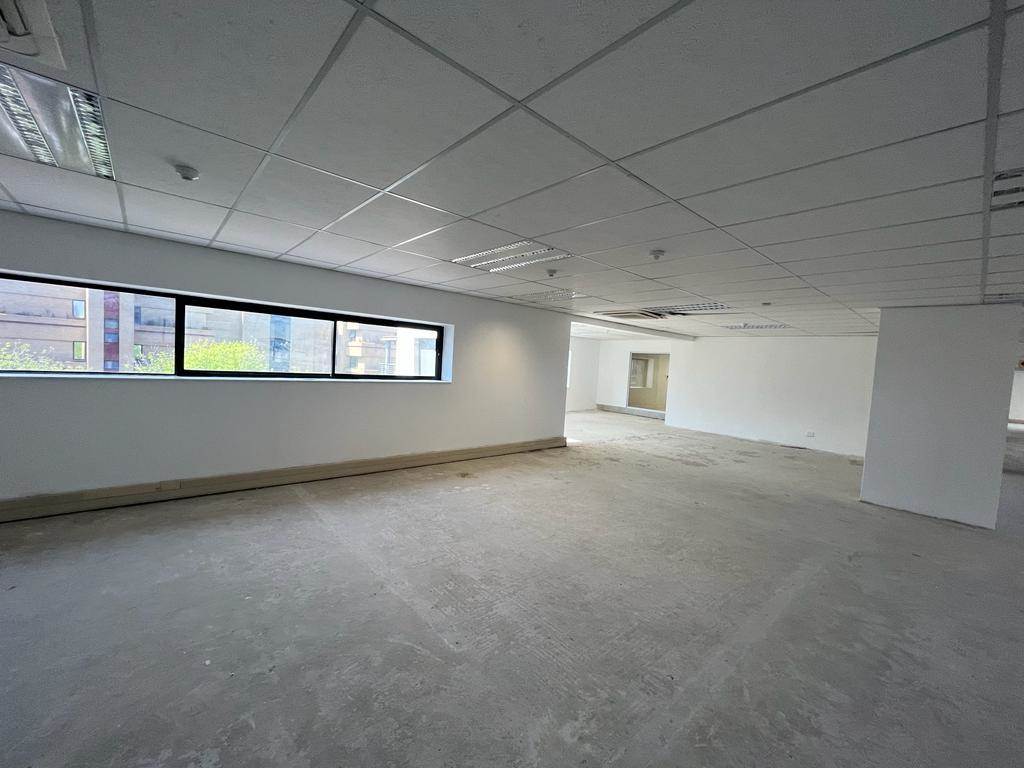 1279  m² Commercial space in Parktown photo number 15
