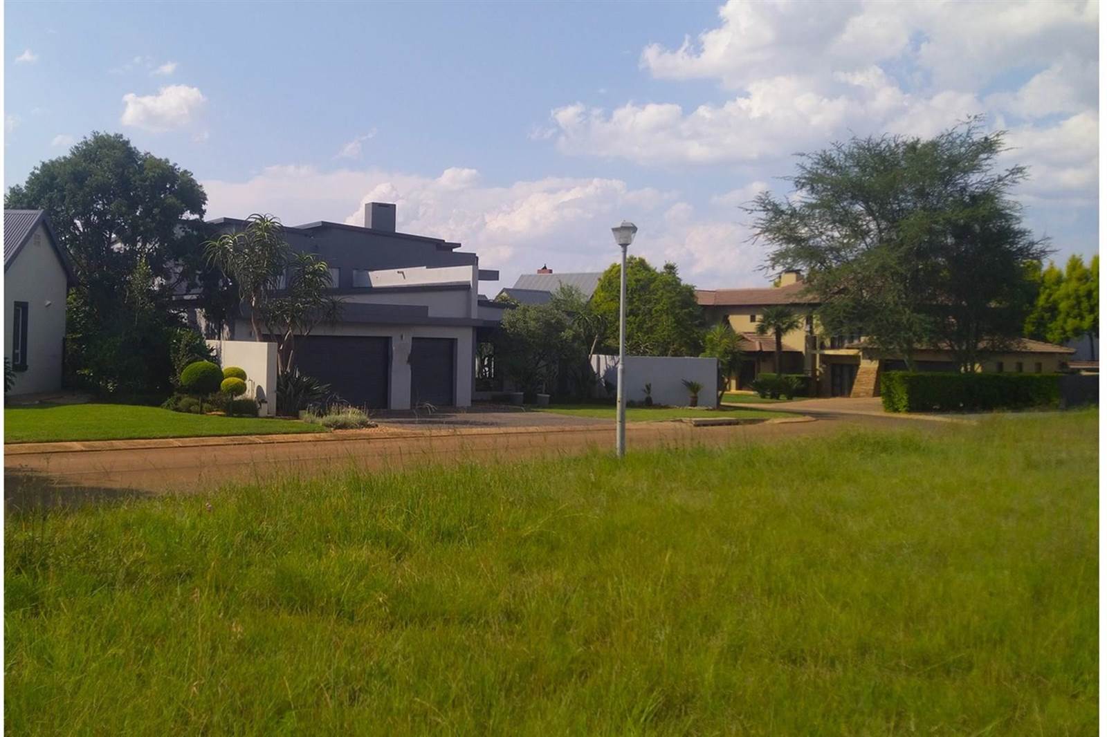 897 m² Land available in Silverwoods Country Estate photo number 4