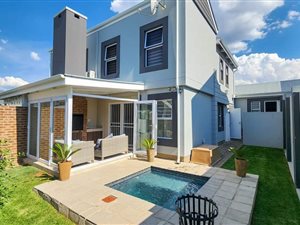2 Bed Duplex in Erasmus Park