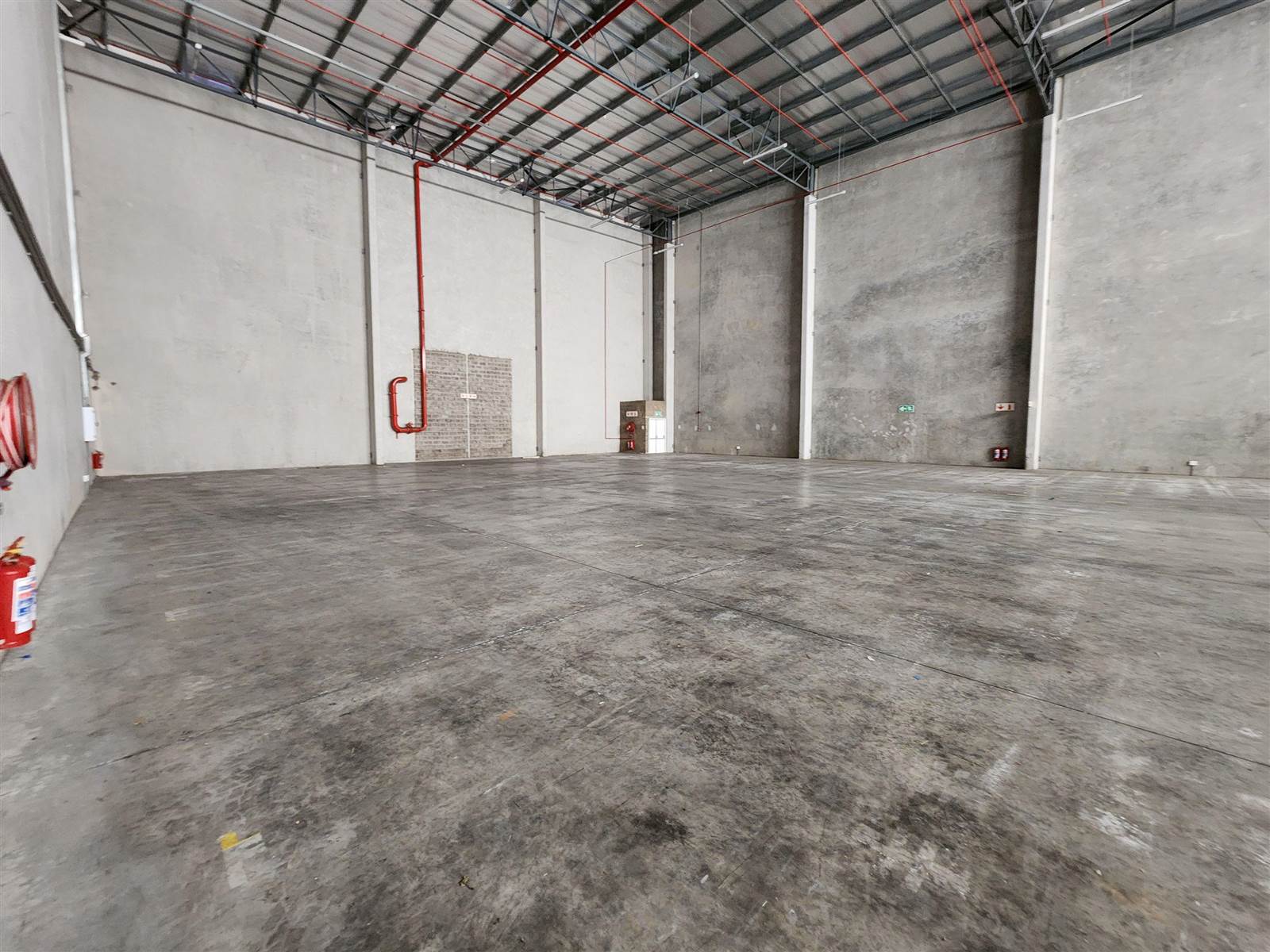 2632  m² Industrial space in Everite Industria photo number 13