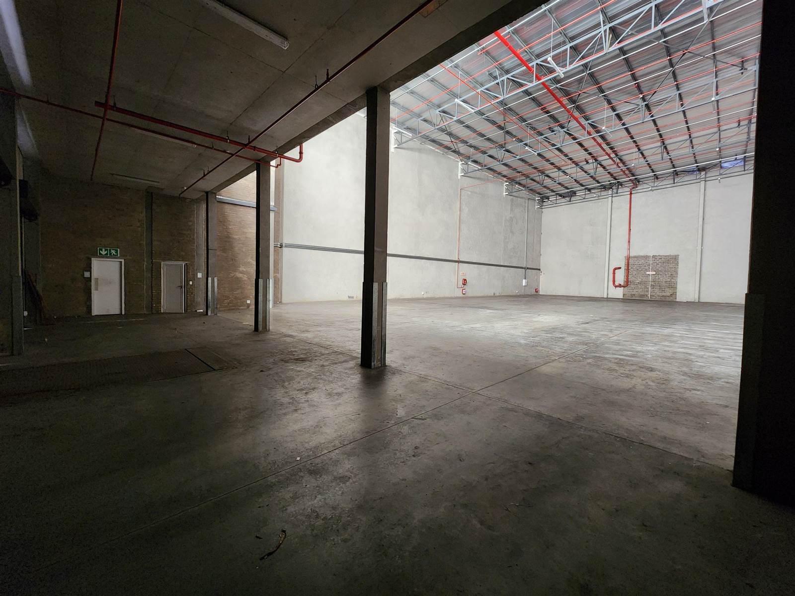 2632  m² Industrial space in Everite Industria photo number 8