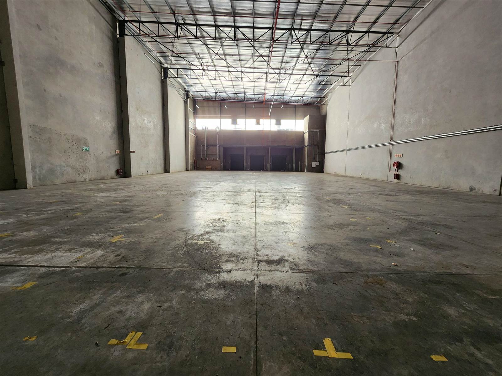 2632  m² Industrial space in Everite Industria photo number 16