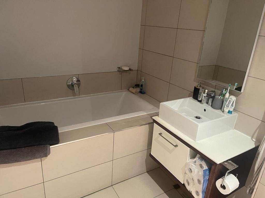 2 Bed Apartment in Umhlanga Rocks photo number 22