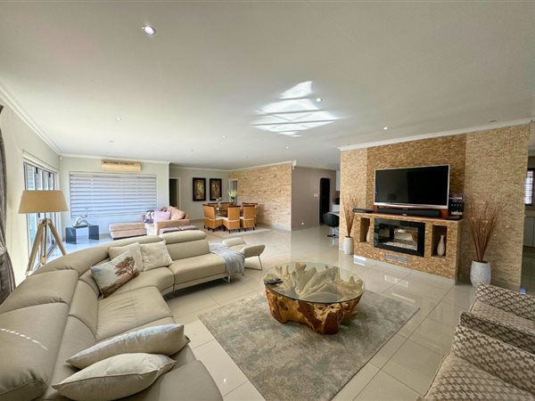4 Bedroom House 4 Bedroom House
