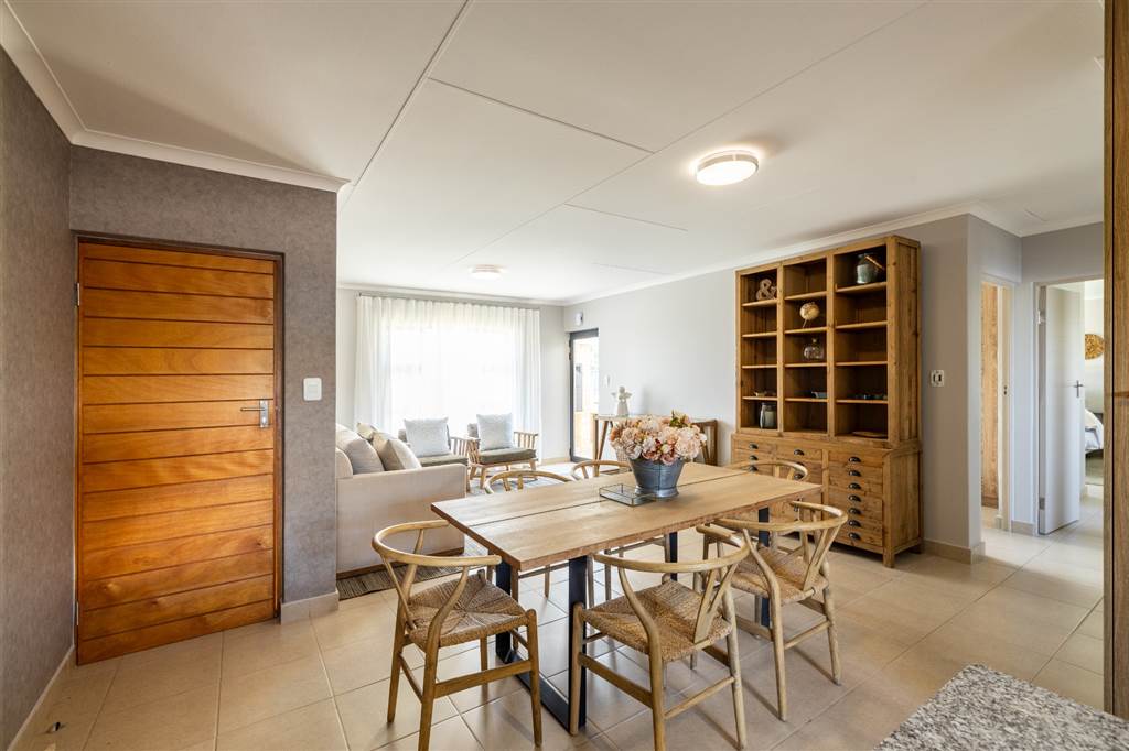 2 Bedroom House 2 Bedroom House