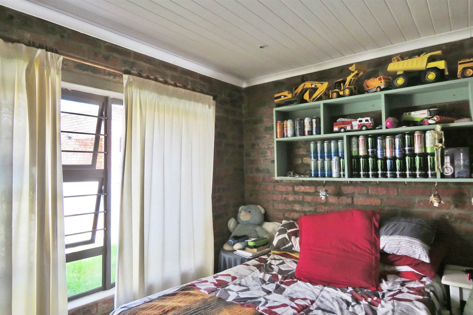 2 Bed House in Bredasdorp photo number 12