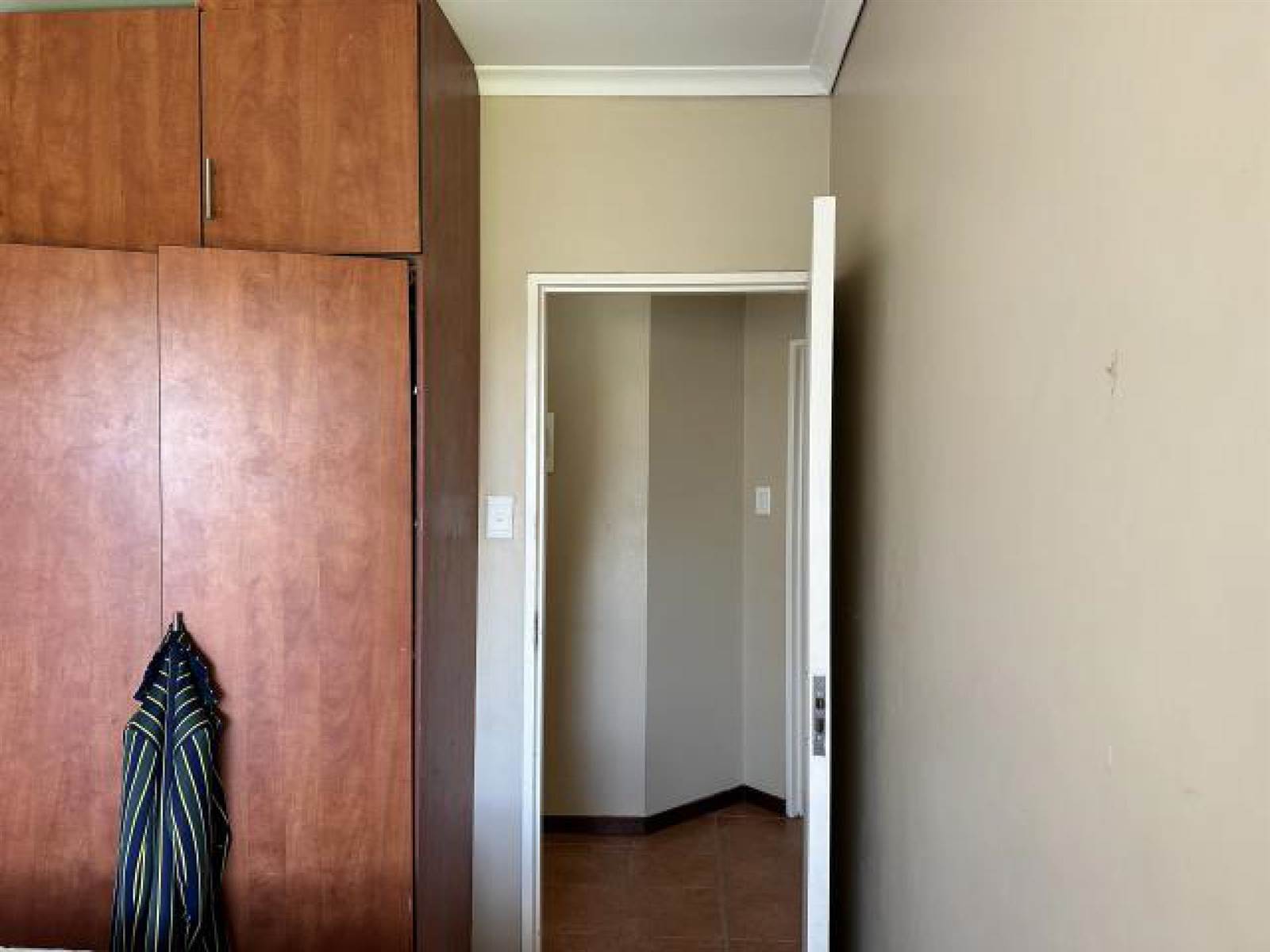 2 Bed Townhouse in Kimberley Central photo number 14