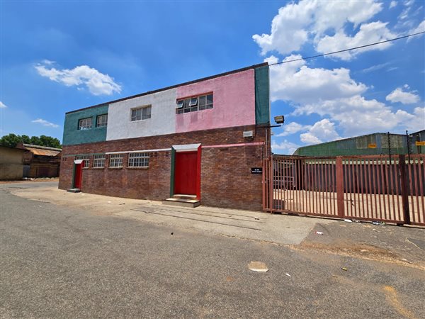 2 260  m² Industrial space