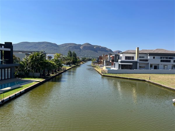 876 m² Land available in Hartbeespoort Dam
