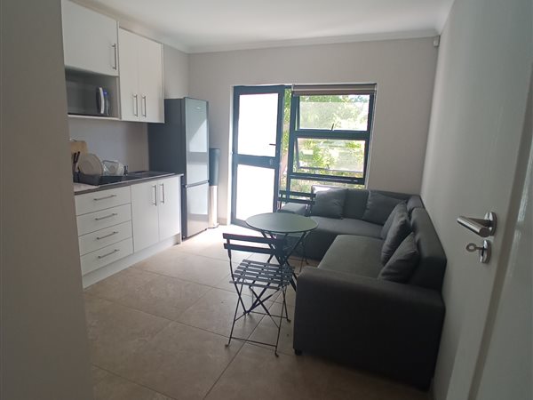 1 Bedroom House