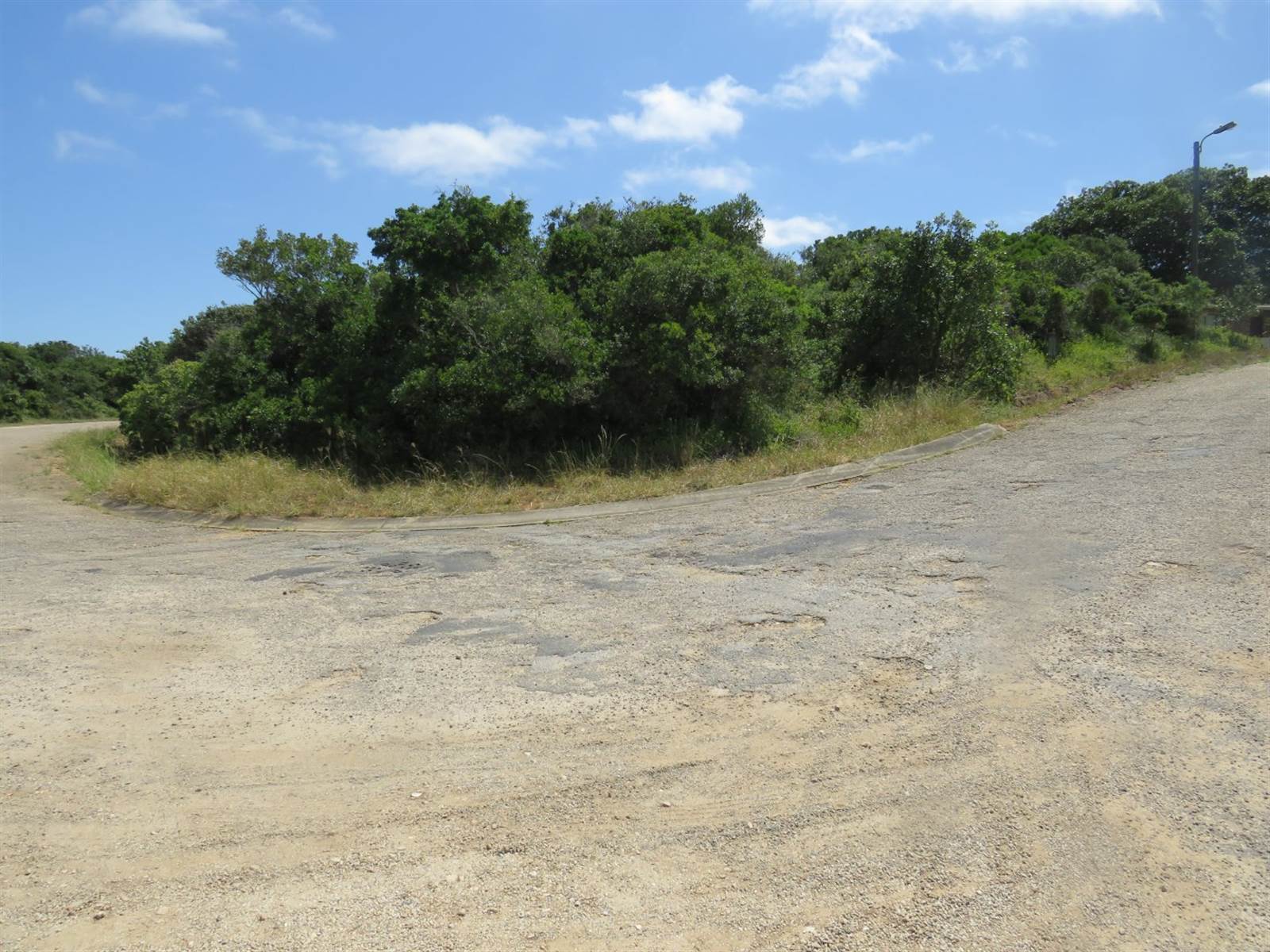 760 m² Land available in Merryhill photo number 2