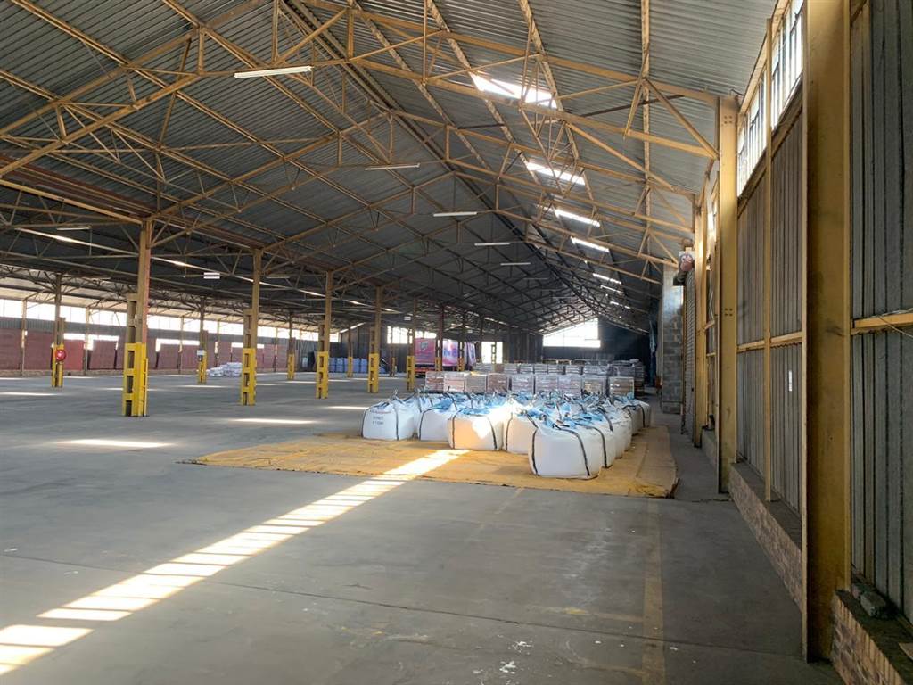 4000  m² Industrial space in Alrode photo number 7