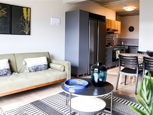 3 Bed Apartment in Somerset West Central