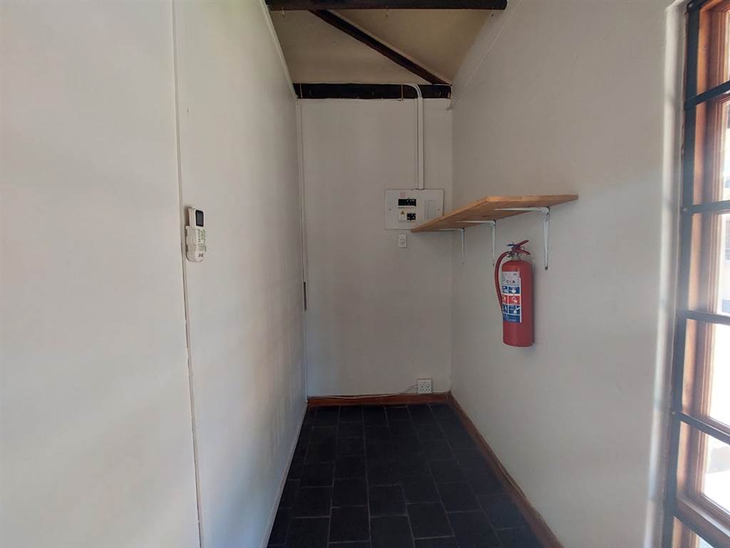 80  m² Commercial space in Potchefstroom Central photo number 3