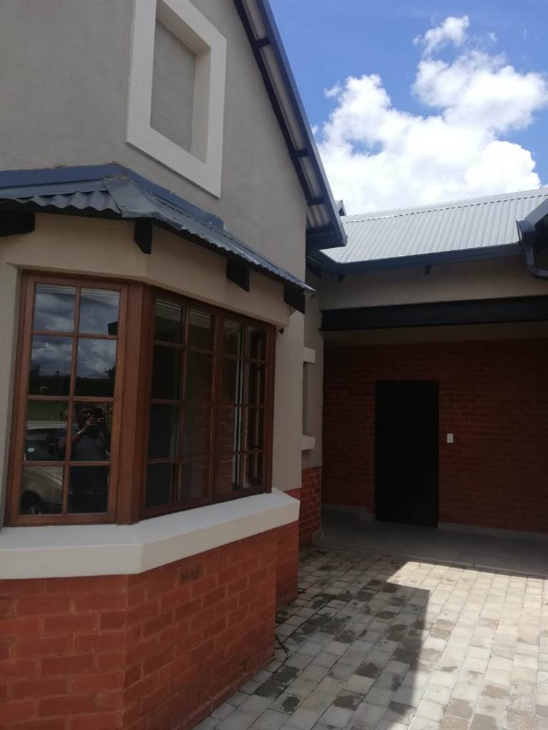 3 Bed House in Boschkop photo number 4