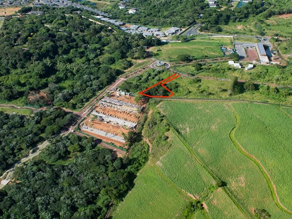 1 083 m² Land