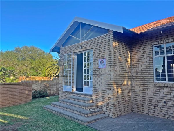 2 Bedroom Townhouse 2 Bedroom Townhouse