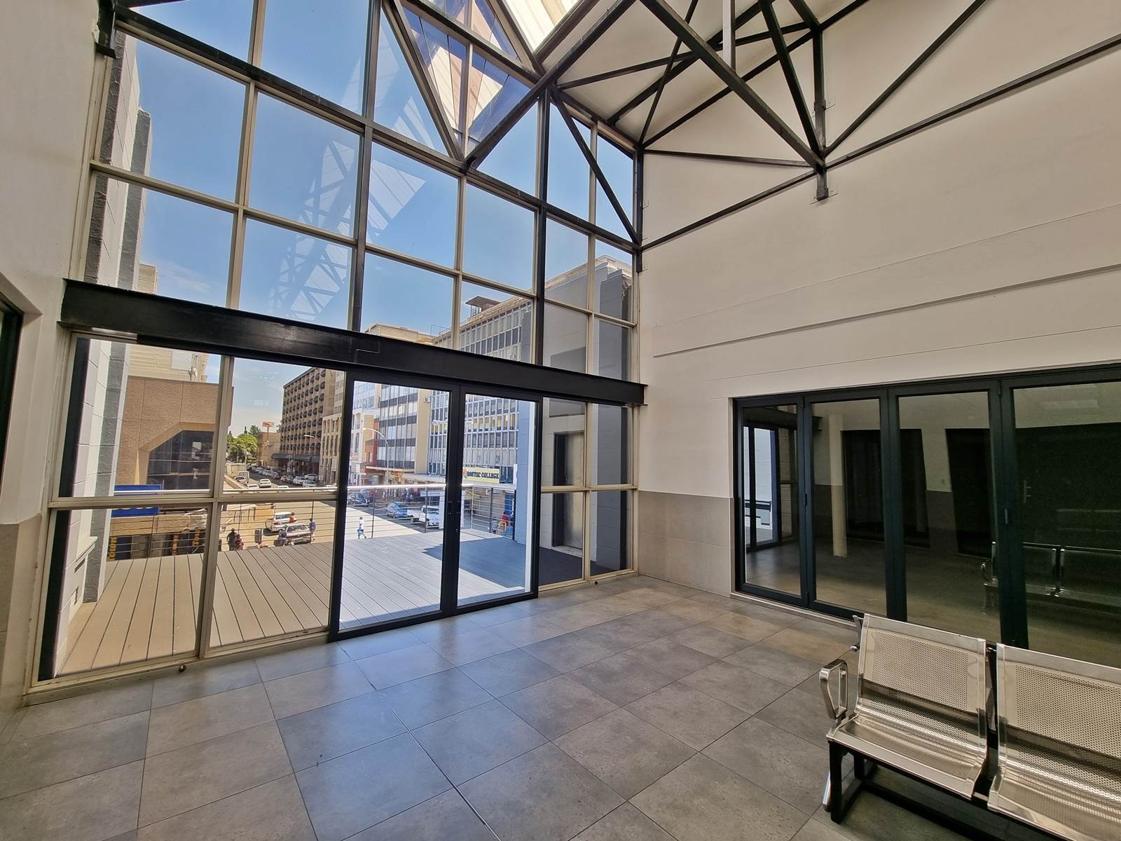 51  m² Commercial space in Bloemfontein photo number 3