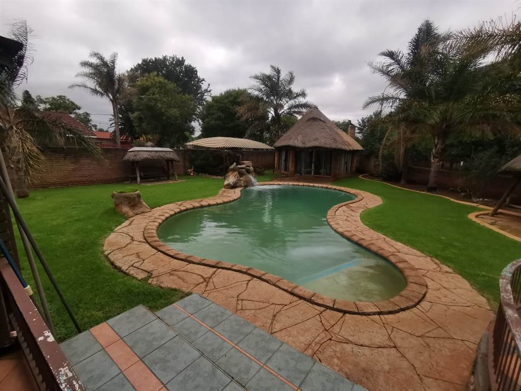 7 Bed House in Brenthurst photo number 4