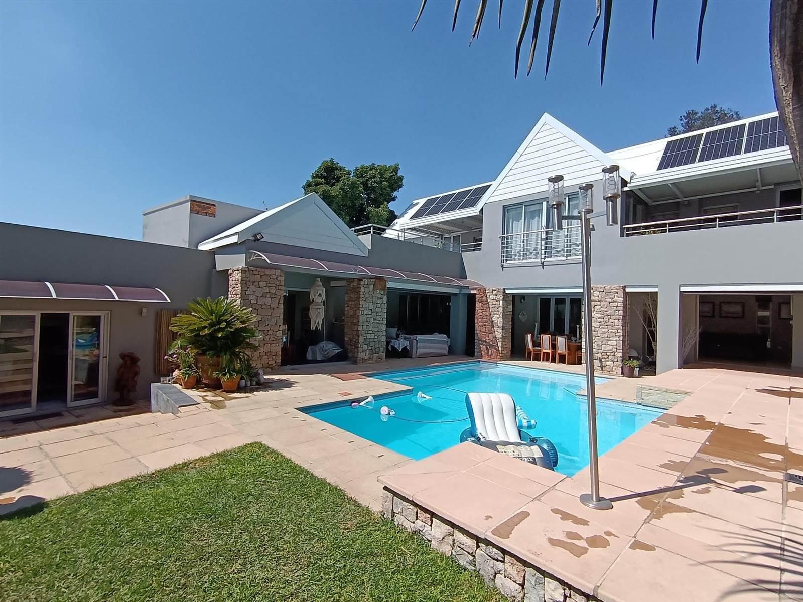 5 Bed House in Lonehill photo number 20