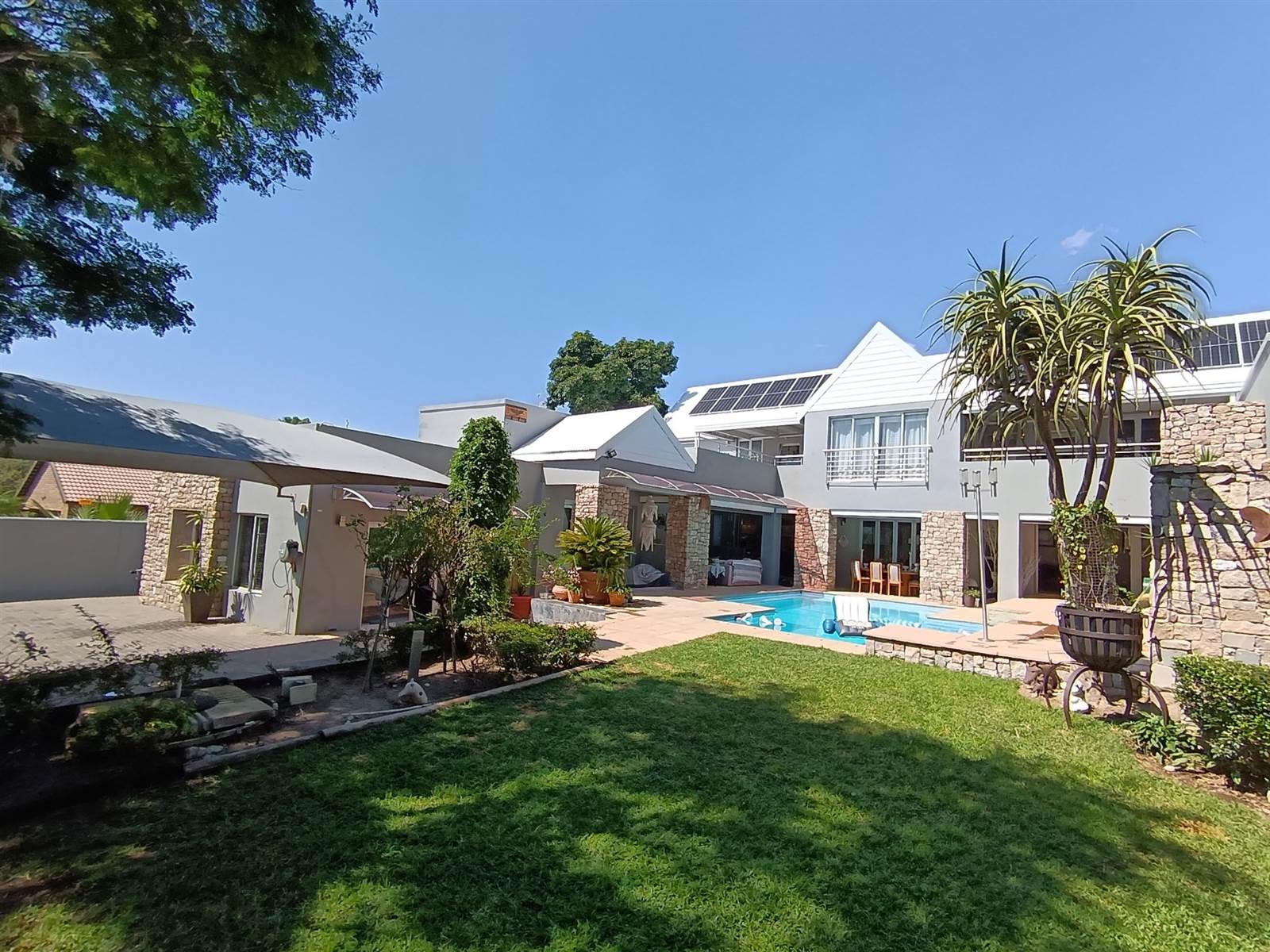 5 Bed House in Lonehill photo number 18