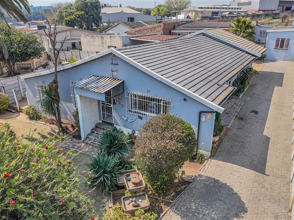3 Bedroom House 3 Bedroom House