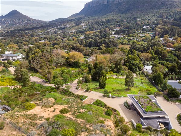 697 m² Land available in Hout Bay and surrounds
