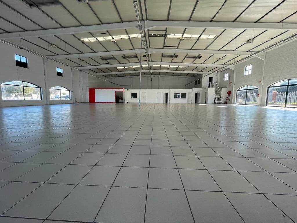 1648  m² Commercial space in Parklands photo number 13