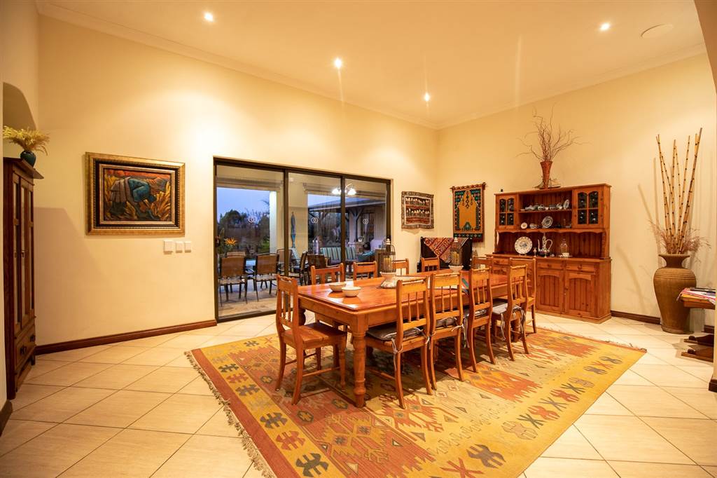 6 Bed House in Mooikloof Heights photo number 24