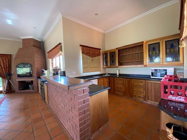 6 Bed House in Mooikloof Equestrian Estate photo number 22