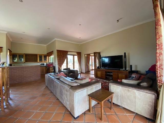 6 Bed House in Mooikloof Equestrian Estate photo number 19