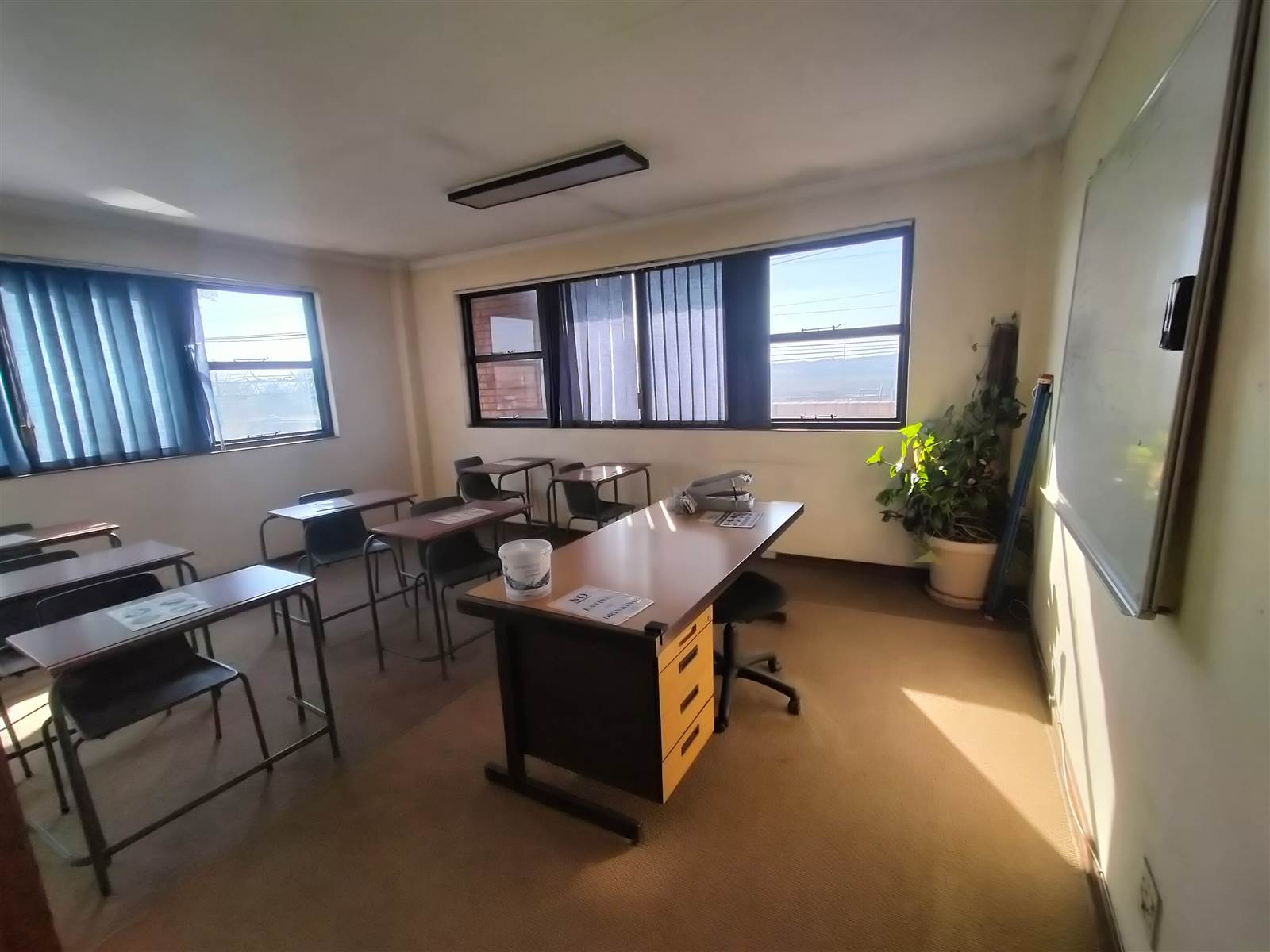 1400  m² Commercial space in Pretoria North photo number 8