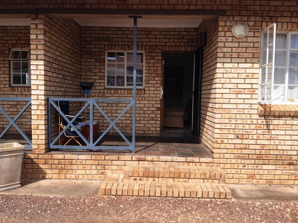 1 Bed Townhouse in Parys photo number 1