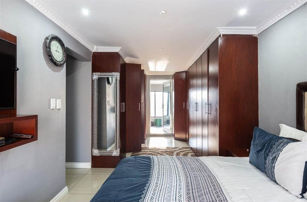 4 Bed House in Clayfield photo number 3