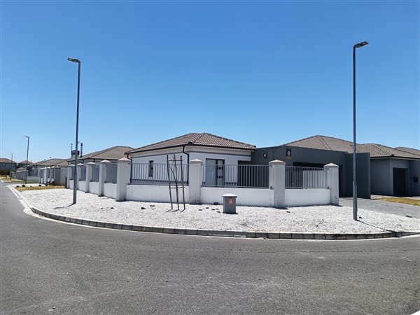 3 Bedroom House 3 Bedroom House