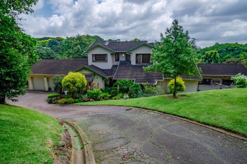 6 Bed House for sale in Cowies Hill T4302353 Private Property