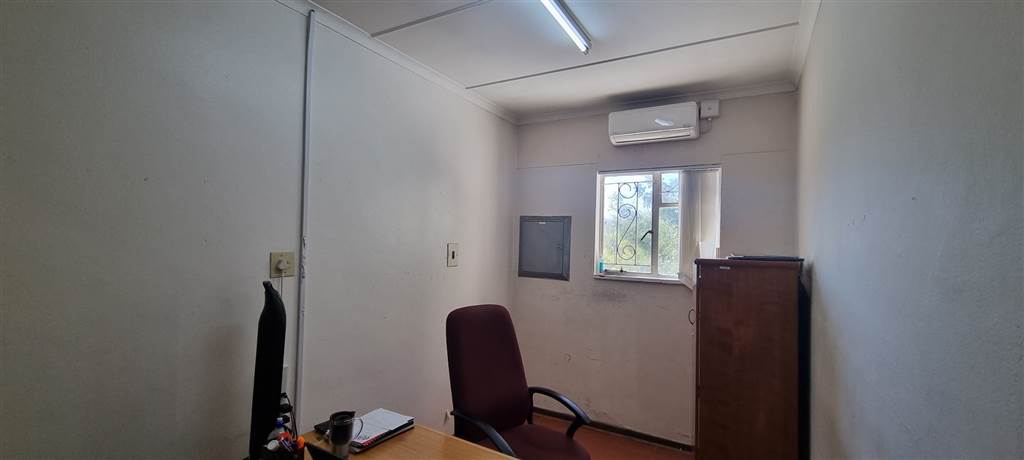 Office space in Kimberley photo number 24