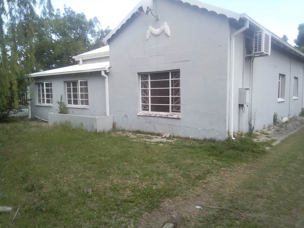 3 Bed House in Kroonstad photo number 7