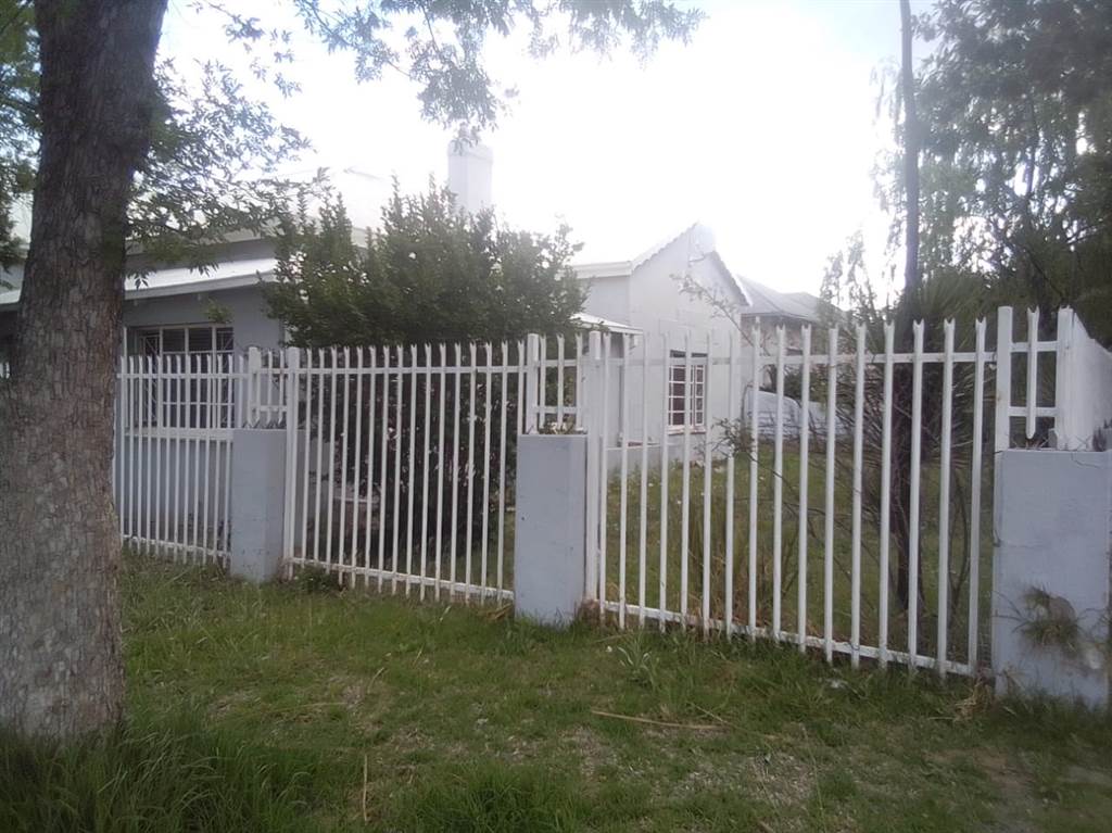 3 Bed House in Kroonstad photo number 10