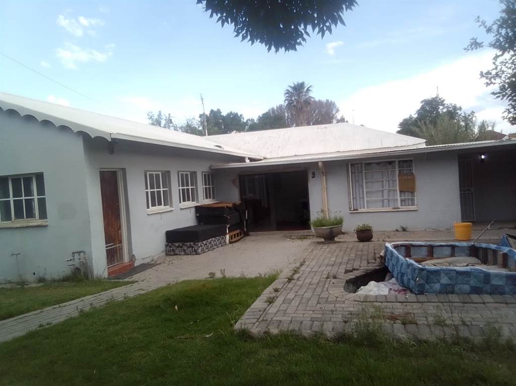 3 Bed House in Kroonstad photo number 15
