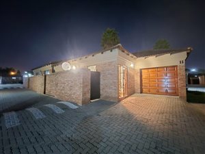 Townhouse in Newmarket Park