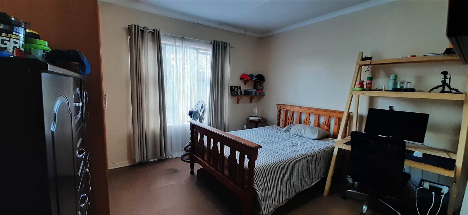 2 Bed Apartment in Potchefstroom Central photo number 12