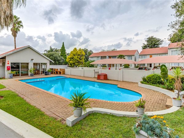 2 Bedroom Townhouse