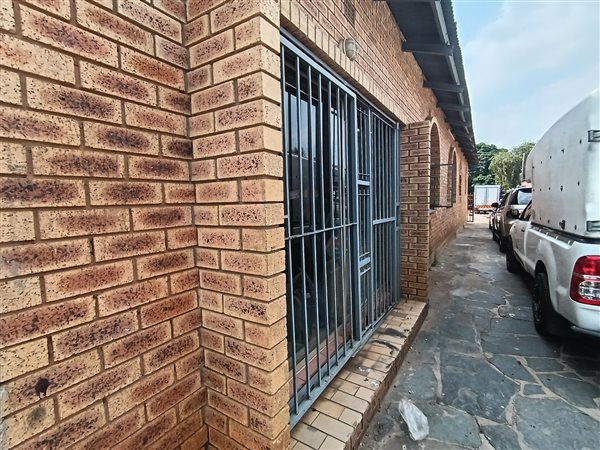 5 Bed House in Pretoria West