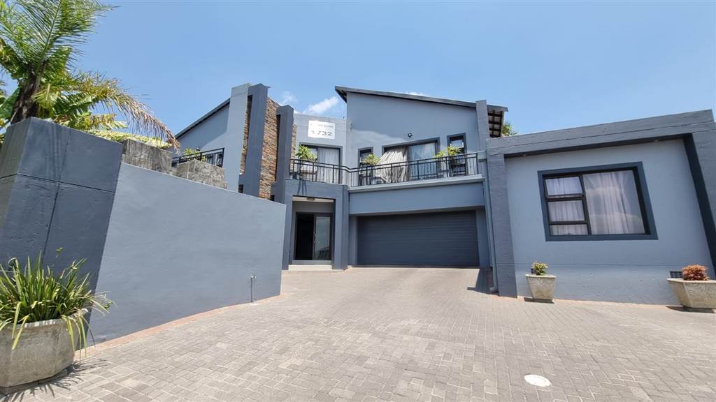 4 Bed House in Greenstone Hill photo number 27