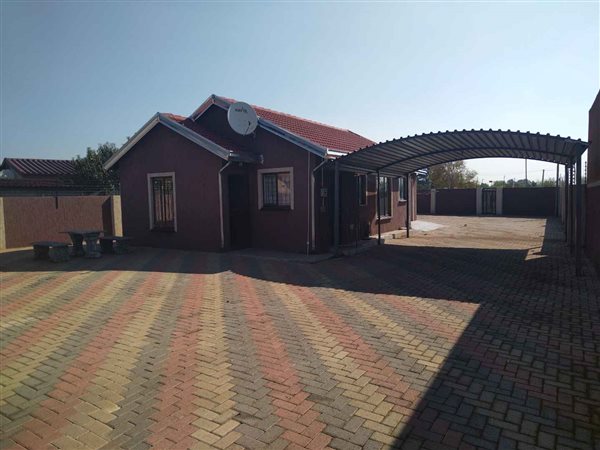 3 Bedroom House 3 Bedroom House