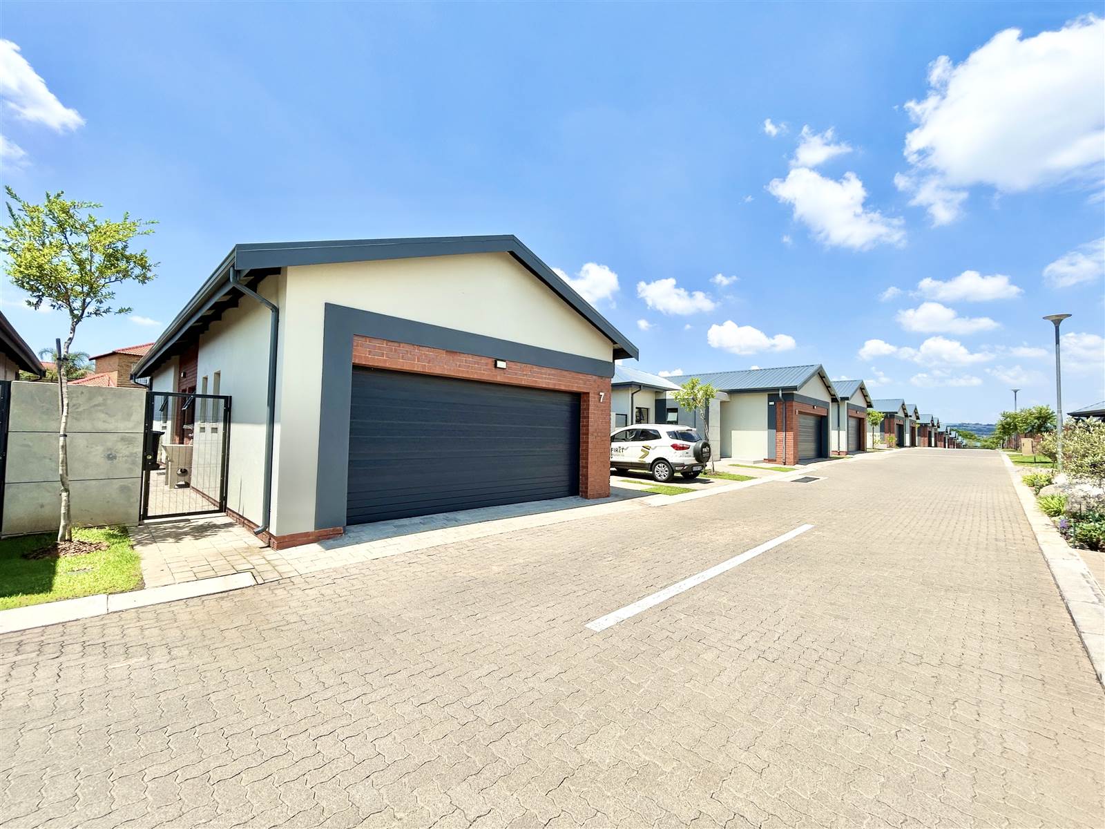 3 Bed Townhouse in Kyalami Hills photo number 16